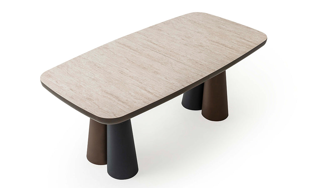 Stol na razvlačenje